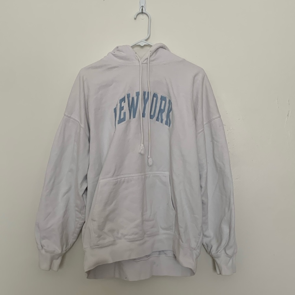 White, Brandy Melville New York sweatshirt